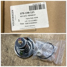 079198121 Coolant Thermostat for Audi R8 Lamborghini Gallardo Huracan 5.2 picture