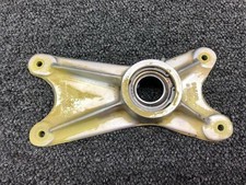 20394-000 (Cast: 20392) Piper PA24-250, 260 Trunnion Fitting RH Aft picture