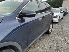 Driver Front Door Thru 06/03/18 With Acoustic Glass Fits 16-19 SORENTO 5116267 picture
