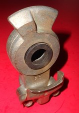 NOS Wagner Lockheed AC-77771 Emergency  Air Brake GLADHAND w/ Rubber seal picture