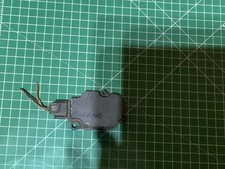 2015-2017 NISSAN MURANO FRONT RADIATOR GRILLE AIR SHUTTER ACTUATOR MOTOR OEM picture