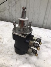 96 Fountain 29 Fever Boat Latham Marine LMD-7 695 power steering hydraulic helm picture