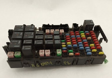 2006-2007 Hummer H3 Engine Fuse Box OEM picture