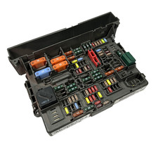 BMW 1 3 X1 Series E90 E91 E84 E87 Fuse Box Front Power Distribution 9119444 picture