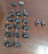 USED - UNTESTED - READ - Lot of 18 9005 & 9006 Light Bulbs *Working when removed picture