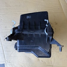 2009-2019 Toyota Corolla Air Cleaner Intake Box Assembly OEM 17701-0T040 picture