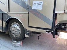 06 Fleetwood Expedition RV USED RH Right Front Wheel Fender Skirt Panel (CRACKED picture