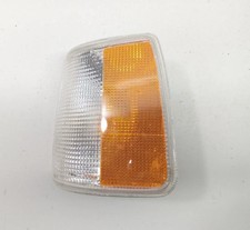 1990-1992 VOLVO 740 FRONT LEFT SIDE PARK LAMP TURN SIGNAL LIGHT OEM, 116-58249L picture