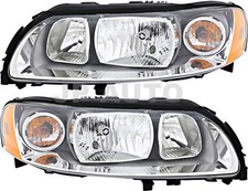 For 2005-2007 Volvo V70 XC70 Headlight Halogen Set Driver and Passenger Side picture