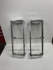 85-89 Volvo 740 83-87 Volvo 760 OE Headlight Bezel (PAIR) GLE Diesel Bezels picture