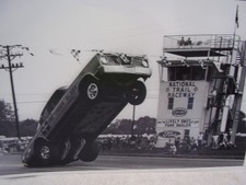 1966 PLYMOUTH BARRACUDA HURST HEMI UNDER GLASS  11 X 17  PHOTO /  PICTURE picture