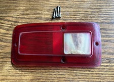 1971-1977 DODGE VAN TAIL LIGHT LENS TRADESMAN SPORTSMAN B SERIES B100 B200 picture