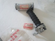 NOS Kawasaki 1972-75 Z1 900 KZ900 H1 H2 1 OEM LH/RH Rubber 46061-011 / 46061-012 picture