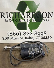 Johnson J48ESLCER 1989 OEM Trim & Tilt Assembly 0398752 picture