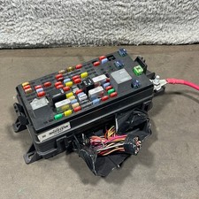 2008-2011 BUICK LUCERNE CADILLAC DTS REAR FUSE BOX UNDER SEAT 13599107 picture