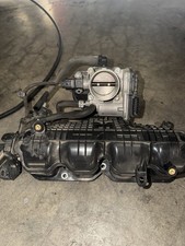 2010-2015 Toyota Prius Intake Manifold And Throttle Body 17120-37050 OEM picture