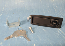 Southco Trigger Style Locking Keyed Latch Lever Flush Thin Grip 00027886 picture