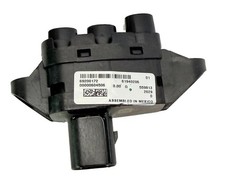 69200172  Auxiliary Fog Lamp Switch picture