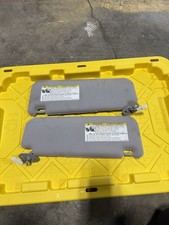 2006 2007 2008 2009 Toyota Prius L & R Pair Sun Visors Grey Illuminated picture