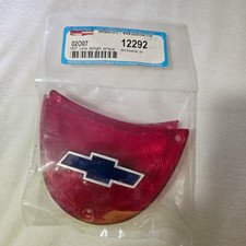 1957 CHEVROLET TAILLIGHT LENS W/BLUE picture