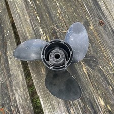 NEW OEM OMC Volvo Cobra SX 15.5 X 15 Sterndrive PROPELLER # 387162 picture