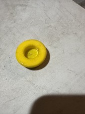 GLADHAND SEAL YELLOW PIE CUT Part #TEC101125Y-1 Interchange Part #101125Y-1 picture