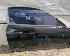 99-04 Ford Mustang GT   Right Passenger Door Window picture