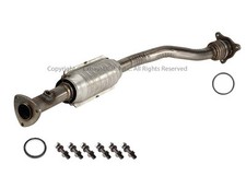 2000-2004 SATURN L-Series 2.2L Direct Fit Catalytic Converter picture