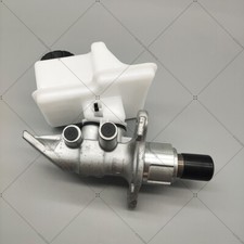 NEW For 2017 - 2019  Mercedes-Benz Master Cylinder 166-430-02-01 GLS450 X166 picture