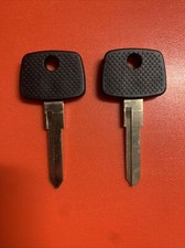 2 New 2002-06 Dodge Freightliner Mercedes Sprinter Key Blank With T5 Chip Inside picture