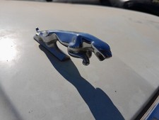1970-1994 Jaguar XJ6 Vintage Leaper Cat Chrome Hood Ornament 7242653WBB 5 inch picture