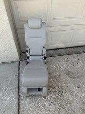 2018-2024  HONDA ODYSSEY  2ND ROW MIDDLE JUMP SEAT LEATHER  Gray   Read picture