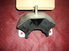 New 1984 1997 Renault 5 9 11 21 Rear Engine Transmission mount  picture