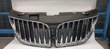 '11-'15 LINCOLN MKX upper Grille assembly OEM 6 Month Warranty picture