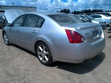 Used Cornering Light Assembly fits: 2005 Nissan Maxima Cornering side bumper mou picture