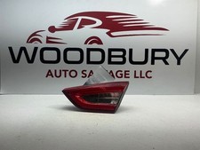 2014-2015-2016 MASERATI QUATTROPO RIGHT PASSENGER DECKLID Tail Light OEM 473050 picture