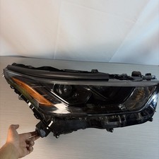 2020 - 2024 Toyota Highlander Passenger Right RH LED Headlight OEM 2100 (READ) picture