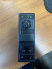 Freightliner Cascadia A66-09199-001 Door Panel Switch picture