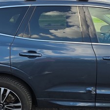 2018-2026 VOLVO XC60 RIGHT REAR DOOR COMPLETE (OEM) picture