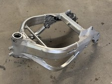 99 00 HONDA CBR600 CBR600F4 Main Frame Chassis picture