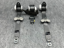 TOYOTA SIENNA XLE 21-25 OEM REAR 3RD ROW SEAT BELT RETRACTOR GRAY SET OF 3 126K picture