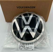 VOLKSWAGEN TIGUAN 2018-2021 FRONT NEW  VW BADGE GRILLE RADAR EMBLEM 760853601E picture