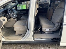 2014-2017 HONDA ODYSSEY LEFT ROCKER W/POST WHITE PEARL PC: NH603P 69K 34298 picture