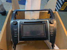 2012-15 Toyota Camry stereo head unit for standard trims  LE, SE, and XLE picture