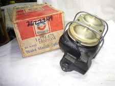 1967 -69 Corvette hd 69-76 corvette pb master cylinder nos 2622249 18001004 picture