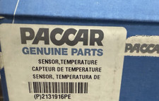 PACCAR Peterbilt Kenworth EGT Exhaust Gas Temperature Sensor 2131916PE *OEM NEW* picture