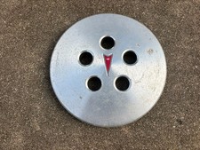 (1) Rare 1982-1984 Pontiac Firebird Hubcap, Bowling Ball, Silver, Part# 10017895 picture