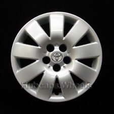 Toyota Corolla 2003-2004 Hubcap Genuine 61123 OEM 15in Wheel Cover - Silver logo picture