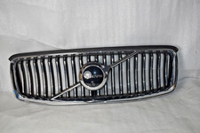 2020 - 2022 Volvo XC90 Inscription Front Upper Grille Camera Hole 32365374 OEM picture