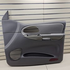 02-09 CHEVY TRAILBLAZER Door Panel  FrontRIGHT Passenger armrest GRAY -silver D8 picture